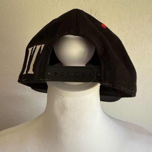 Unisex Bioworld IT (Original) Graphic Print SnapBack Hat - Picture 4 of 7